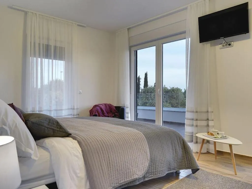 Villa Una Comfortable Holiday Residence Pula 0*,  Kroatië